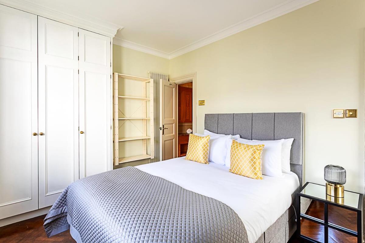 Apartment Lovely Stylish Two-bedroom Kensington